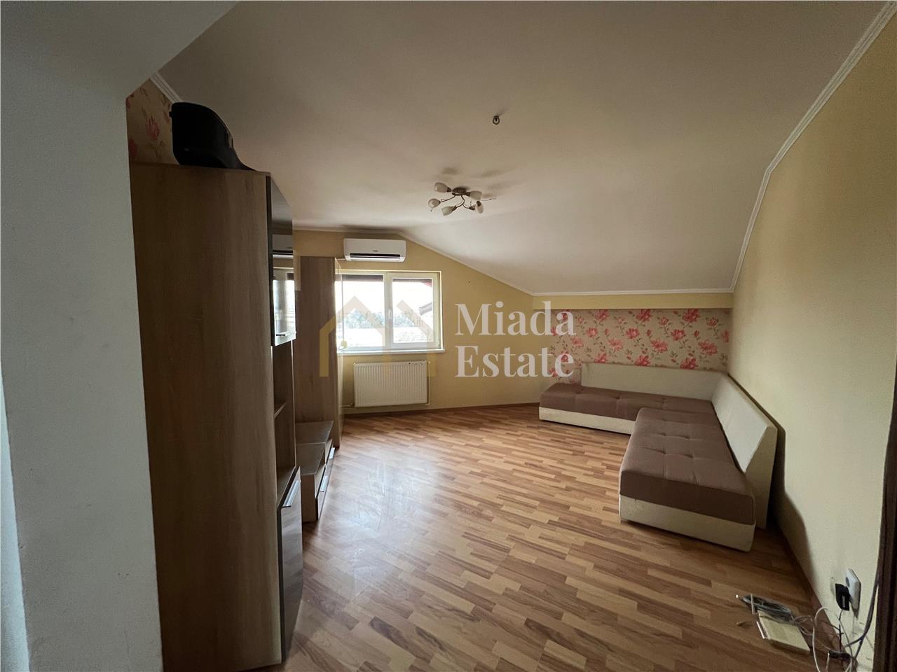 Apartament cu 3 camere, Aradului